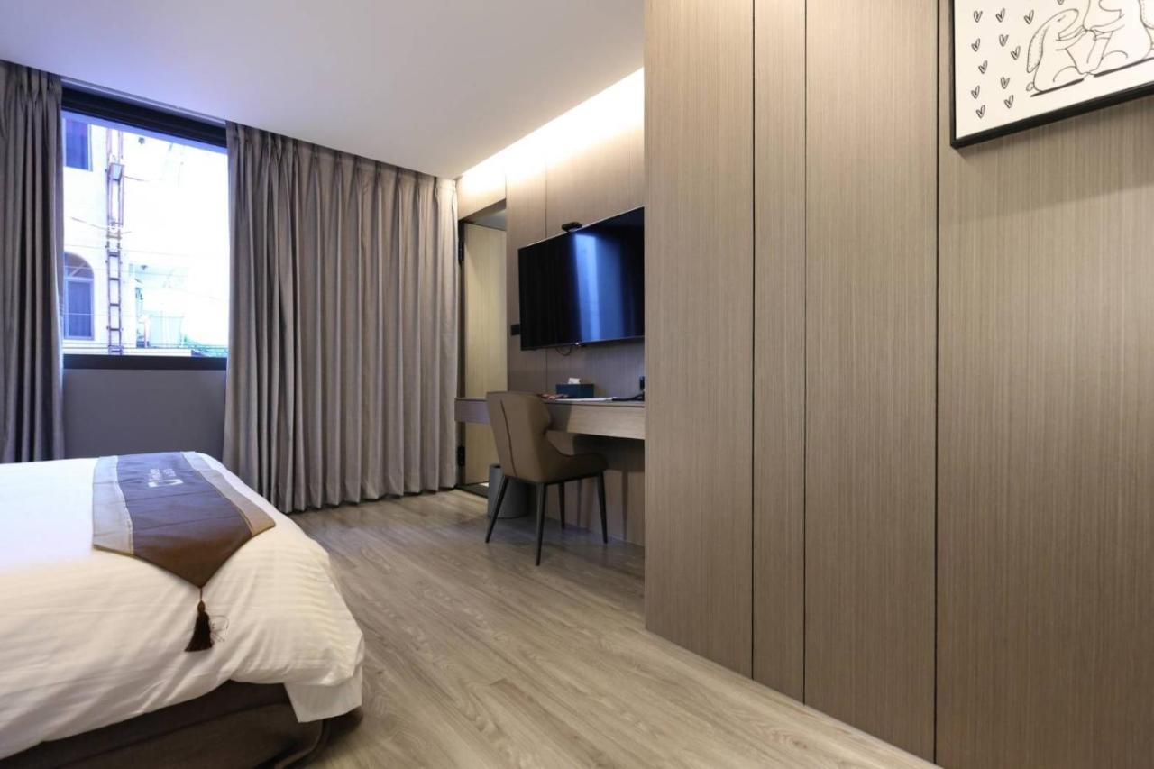 Hualien Pink Corner Hotel Экстерьер фото