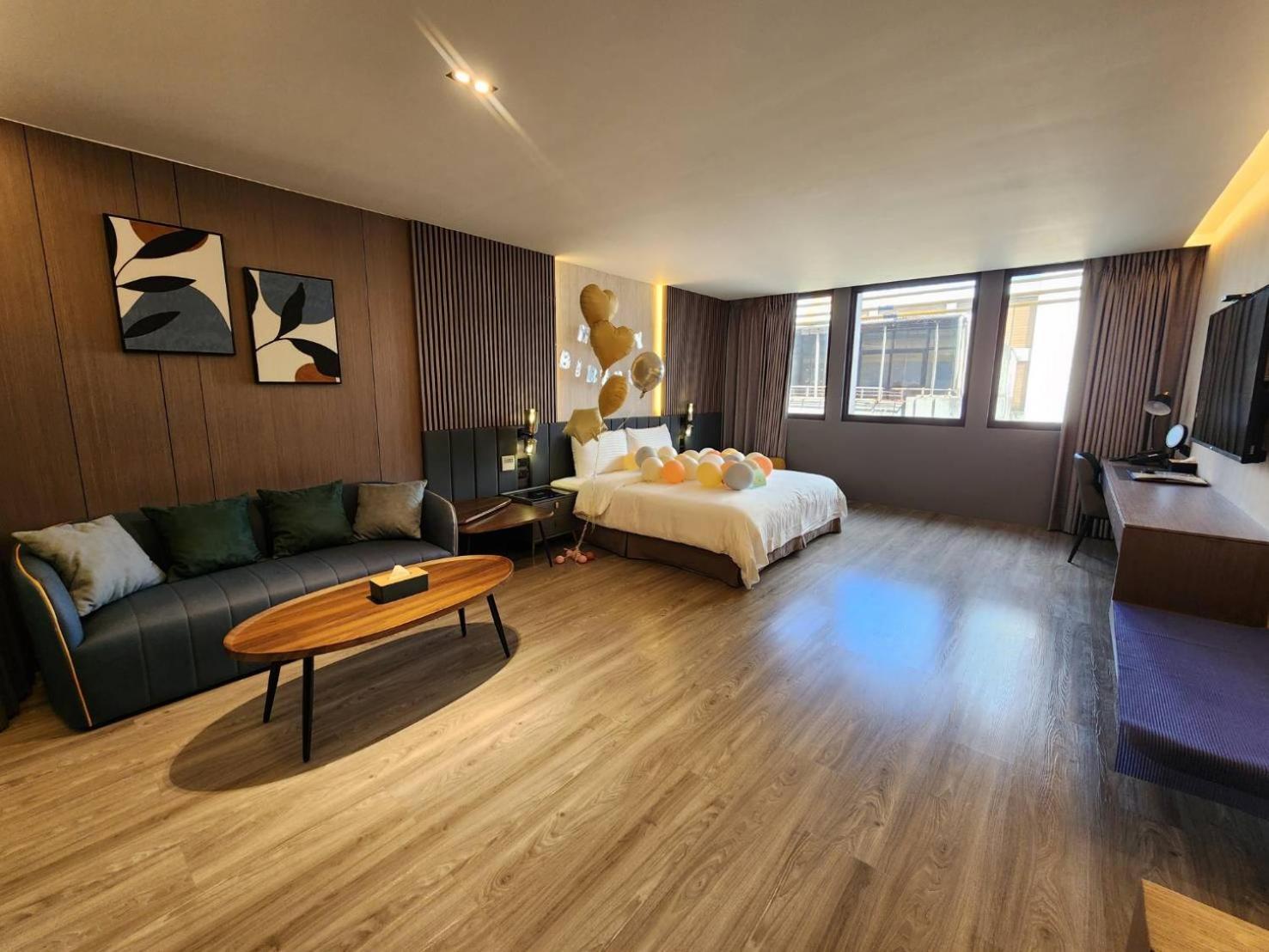 Hualien Pink Corner Hotel Экстерьер фото