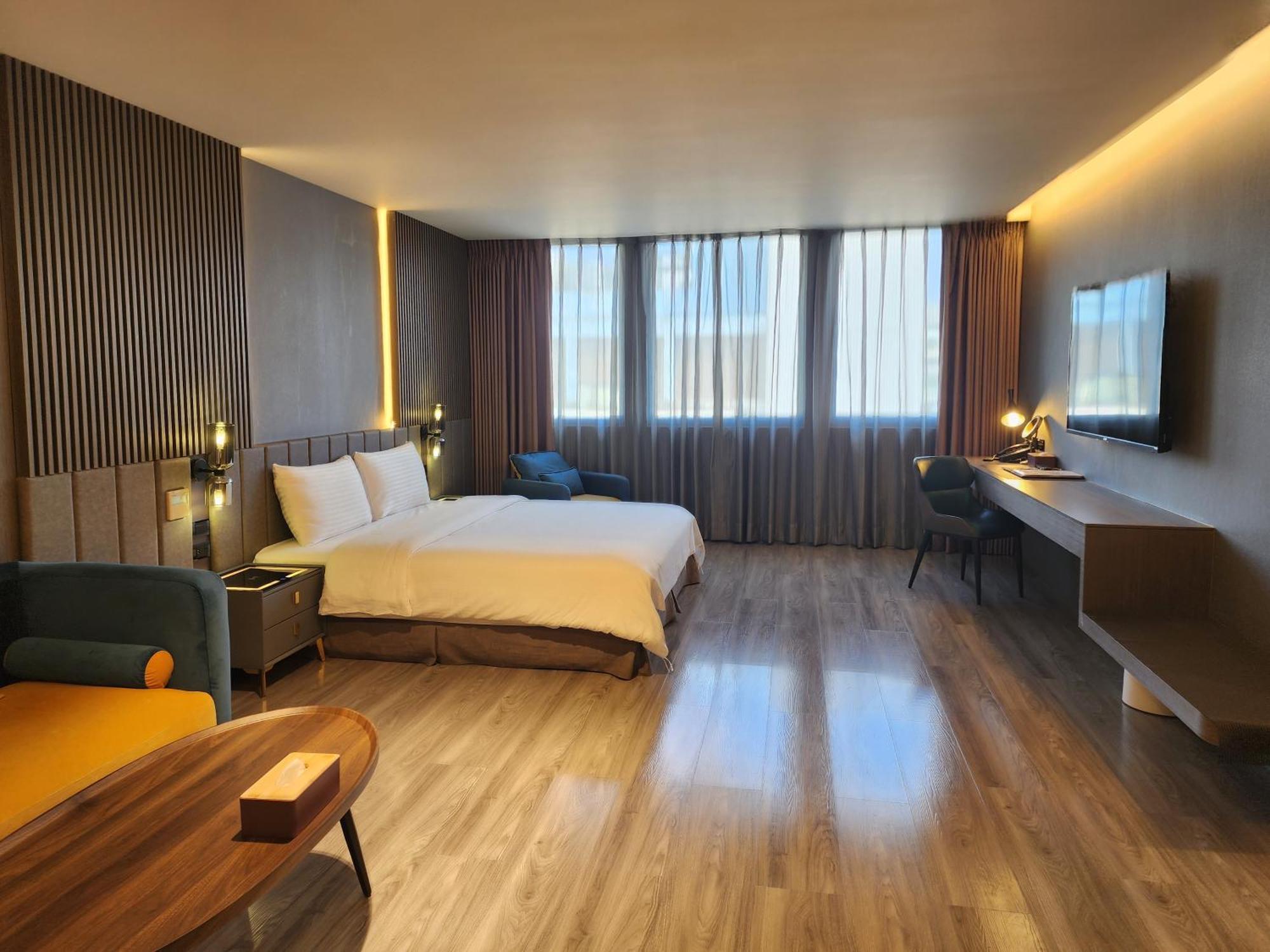 Hualien Pink Corner Hotel Экстерьер фото