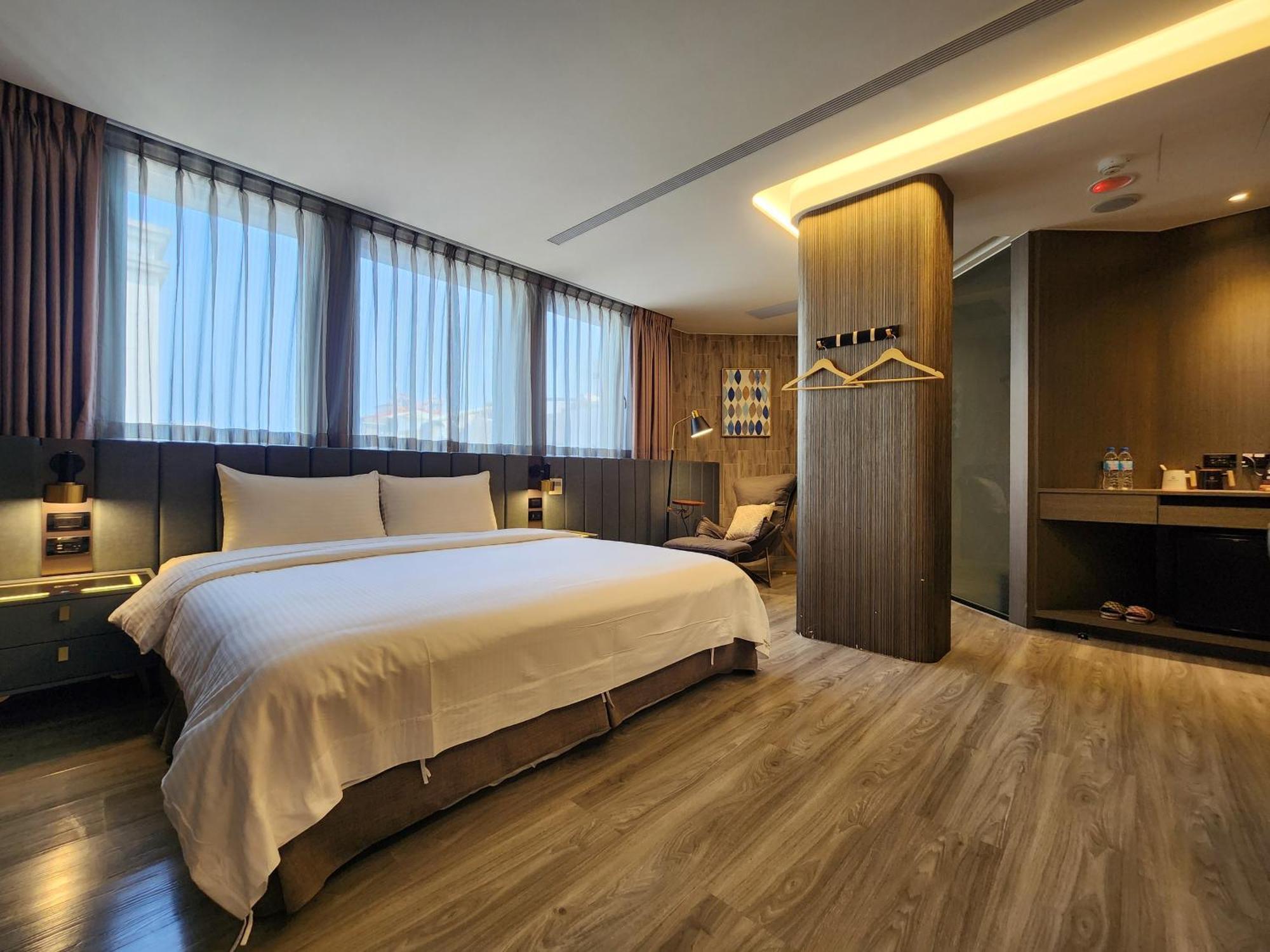 Hualien Pink Corner Hotel Экстерьер фото