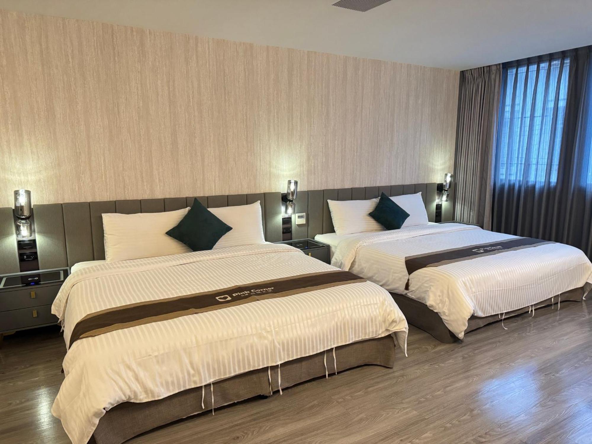 Hualien Pink Corner Hotel Экстерьер фото